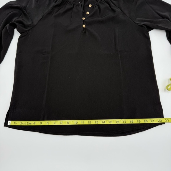 NWT MICHAEL Michael Kors Women’s Elegant Black Flowing Top Gold Buttons Large - Picture 7 of 14